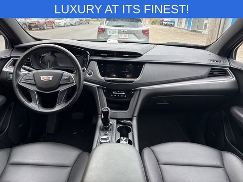 Used 2022 Cadillac XT5 Luxury image 11