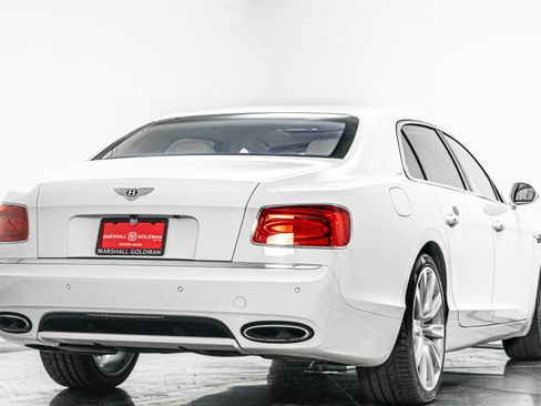 Used 2017 Bentley Flying Spur W12 AWD/4WD image 9