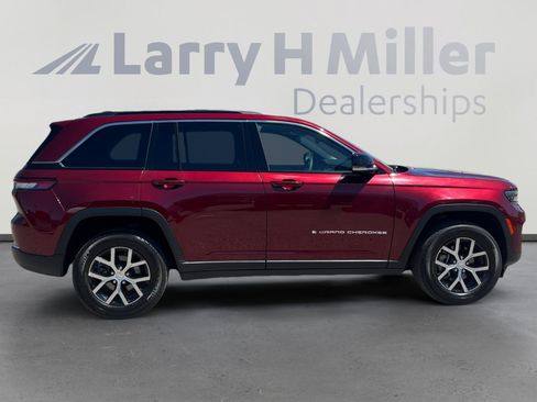 Certified 2024 Jeep Grand Cherokee Limited AWD/4WD image 6