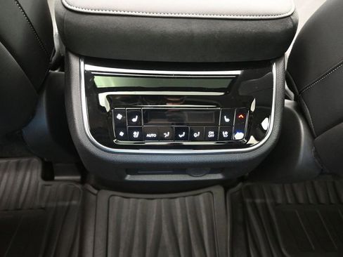 Used 2025 INFINITI QX80 Luxe RWD image 19