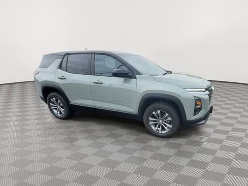 New 2026 Chevrolet Equinox LT w/ Safety and Technology Package image 9