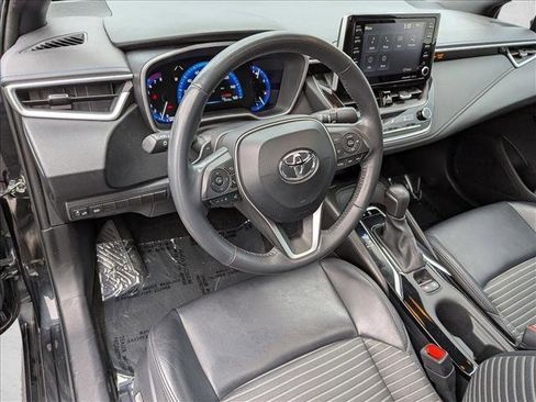 Used 2020 Toyota Corolla XSE image 11