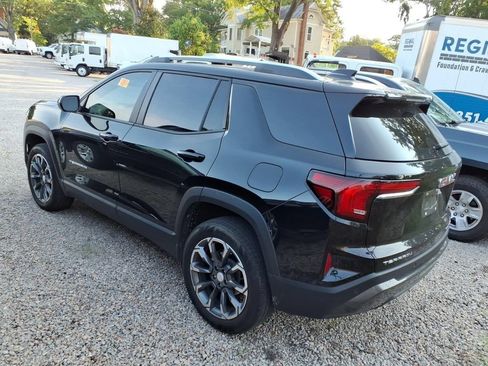 Used 2026 GMC Terrain Elevation w/ Elevation Premium Package FWD image 5