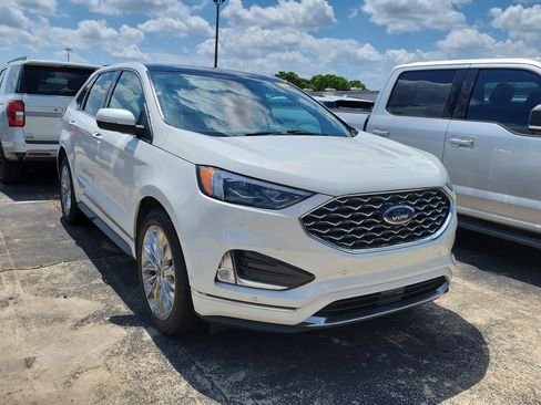 Used 2022 Ford Edge Titanium w/ Equipment Group 301A AWD/4WD image 6