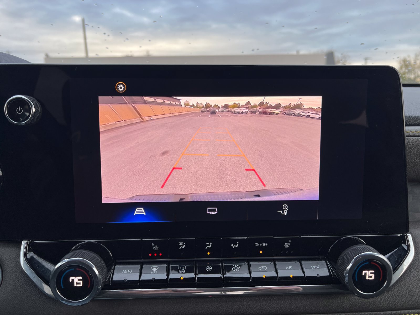 Used 2024 Chevrolet Colorado ZR2 AWD/4WD image 16