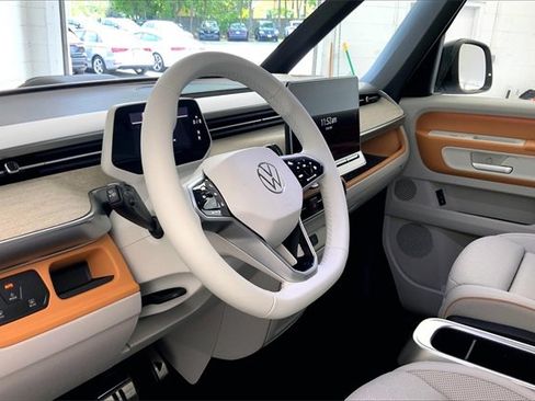 New 2025 Volkswagen ID. Buzz 1st Edition image 7