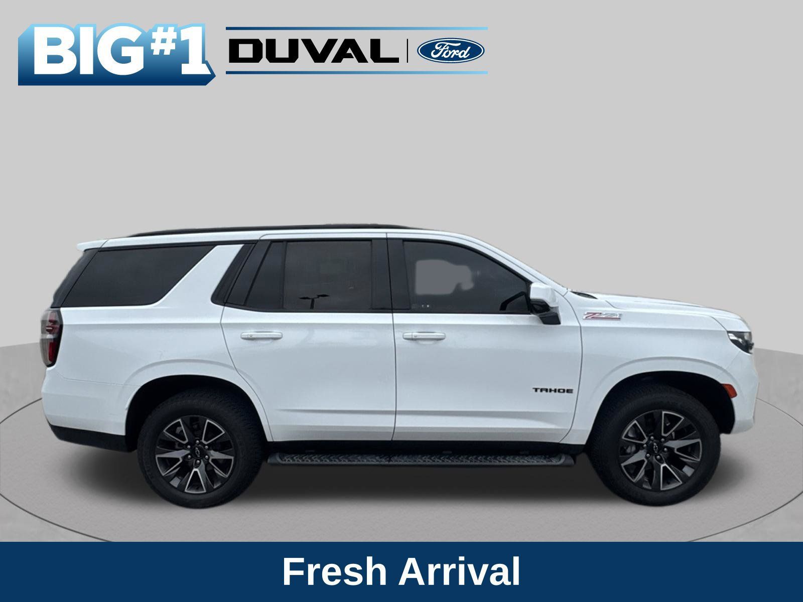 Used 2022 Chevrolet Tahoe Z71 w/ Luxury Package AWD/4WD image 2