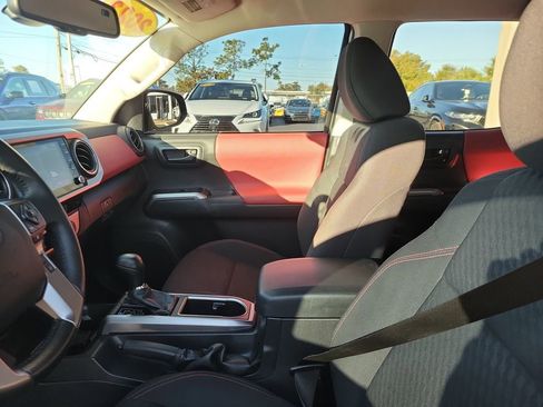 Used 2023 Toyota Tacoma SR5 image 17