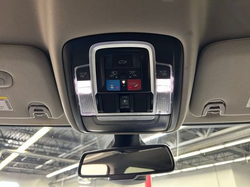 Used 2024 RAM 2500 Laramie AWD/4WD image 25