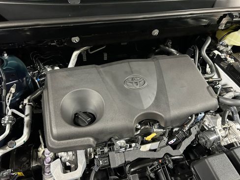 New 2025 Toyota RAV4 XLE image 30