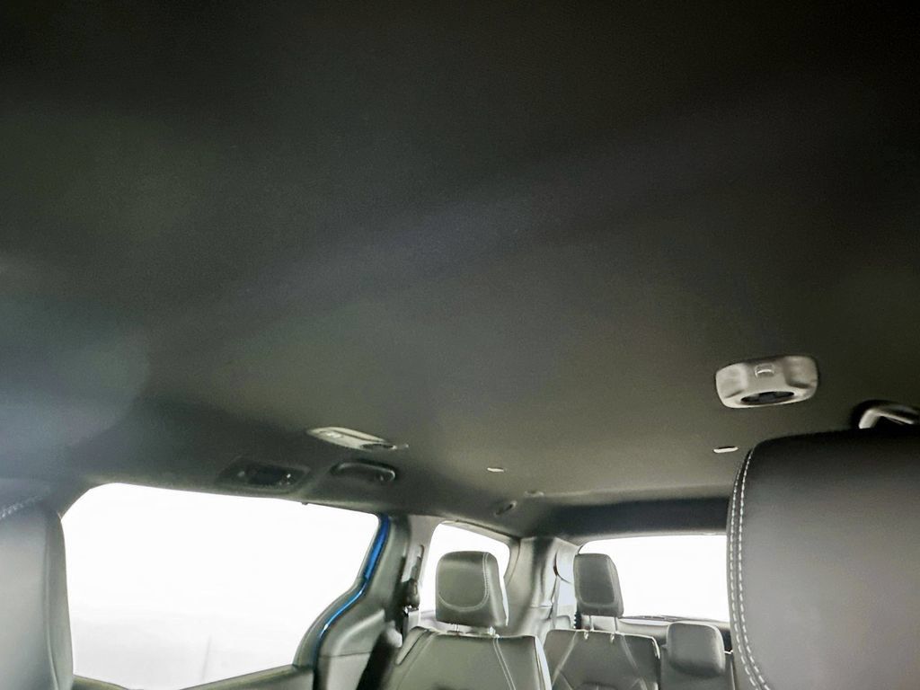 New 2026 Chrysler Pacifica Select FWD image 14