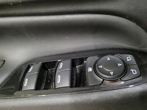 Used 2022 Chevrolet Equinox Premier AWD/4WD image 27