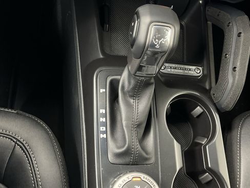 New 2025 Ford Bronco Badlands image 22