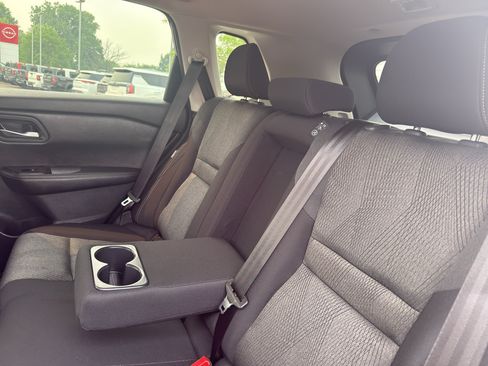 Certified 2026 Nissan Rogue SV AWD/4WD image 33
