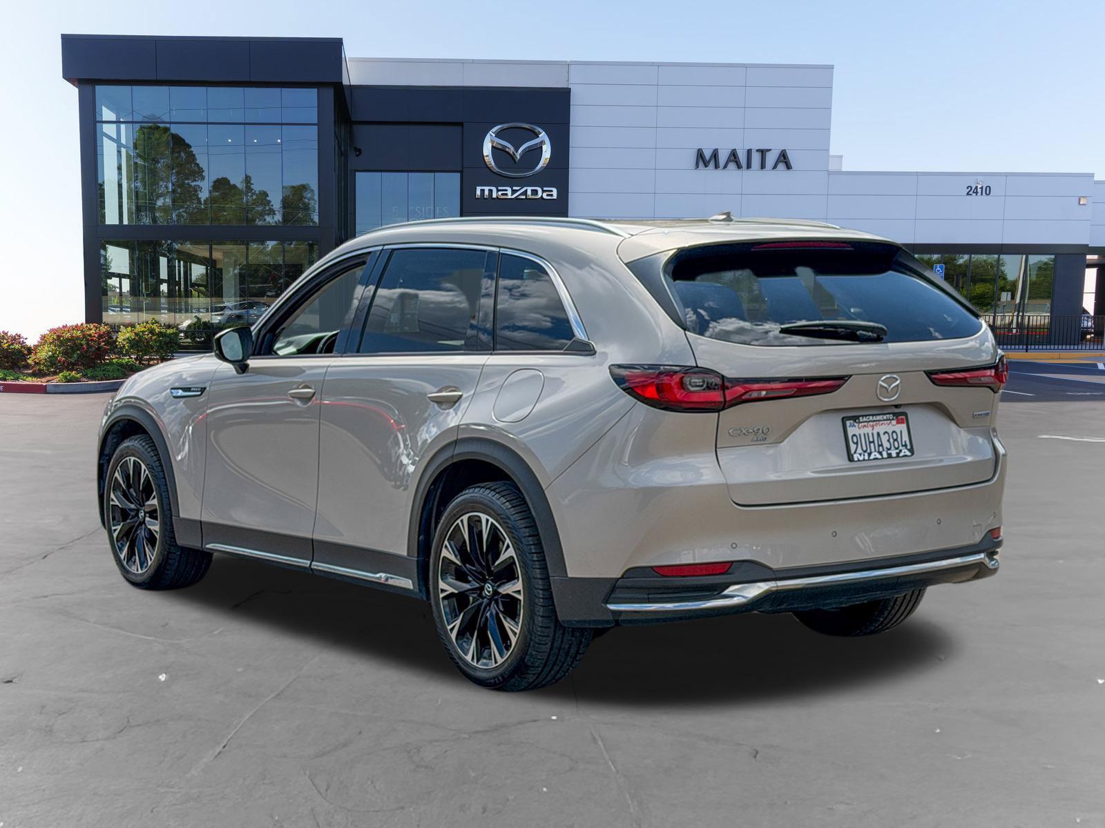 Certified 2024 MAZDA CX-90 Plug-In Hybrid w/ Premium Pkg AWD/4WD image 8
