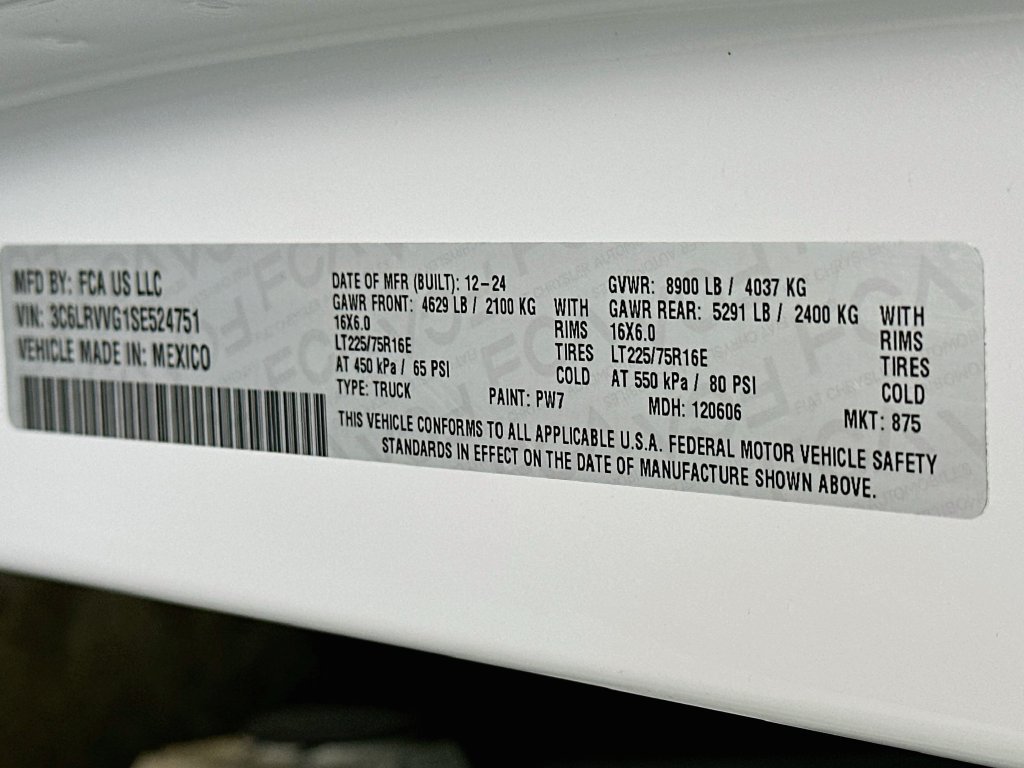 Used 2025 RAM ProMaster 2500 w/ U-Haul Equipment Group FWD image 32