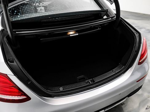 Used 2020 Mercedes-Benz E 350 4MATIC Sedan w/ Parking Assistance Package image 92