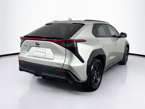 Used 2024 Toyota bZ4X XLE image 6
