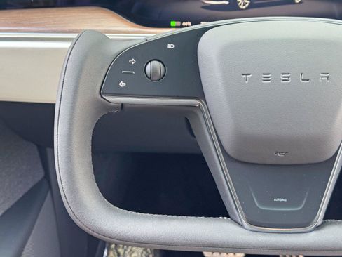 Used 2022 Tesla Model X AWD/4WD image 18