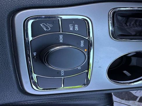 Used 2018 Jeep Grand Cherokee Limited AWD/4WD image 19