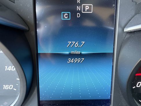 Used 2019 Mercedes-Benz C 300 Sedan image 31