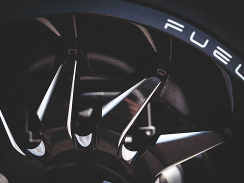 Used 2021 Jeep Wrangler Sport image 19