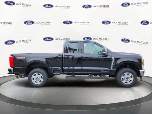 New 2026 Ford F250 XLT w/ FX4 Off-Road Package AWD/4WD image 6