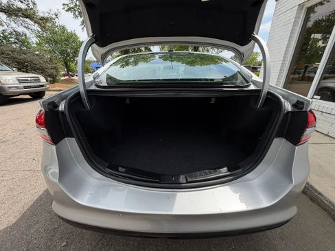 Used 2018 Ford Fusion Titanium image 15