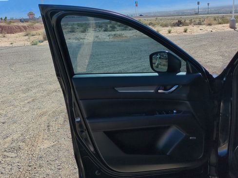 Used 2019 MAZDA CX-5 Signature image 11