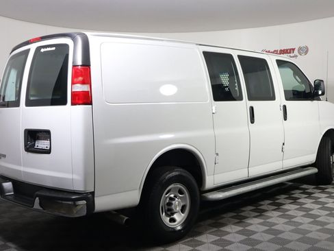 Used 2023 Chevrolet Express 2500 w/ Driver Convenience Package image 9