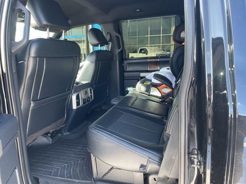 Used 2022 Ford F350 Lariat w/ Tremor Off-Road Package image 15