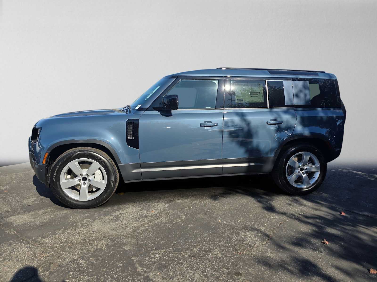 New 2026 Land Rover Defender 110 S AWD/4WD image 2