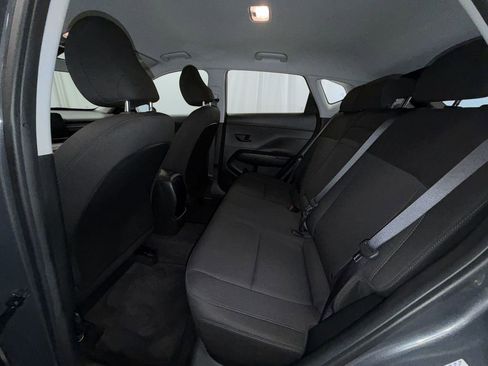 Used 2024 Hyundai Kona SE image 12