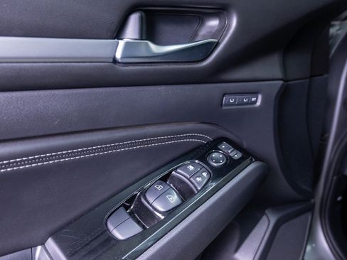 Used 2020 Nissan Altima 2.5 Platinum FWD image 17