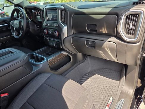 Used 2022 Chevrolet Silverado 1500 LT Trail Boss w/ Safety Package AWD/4WD image 17