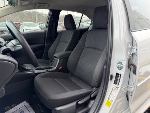 Used 2024 Toyota Corolla LE image 11