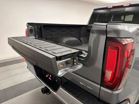 Used 2021 GMC Sierra 1500 SLT w/ SLT Premium Package AWD/4WD image 22