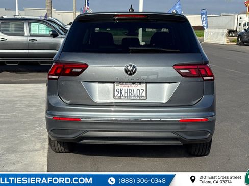 Used 2024 Volkswagen Tiguan SE image 6