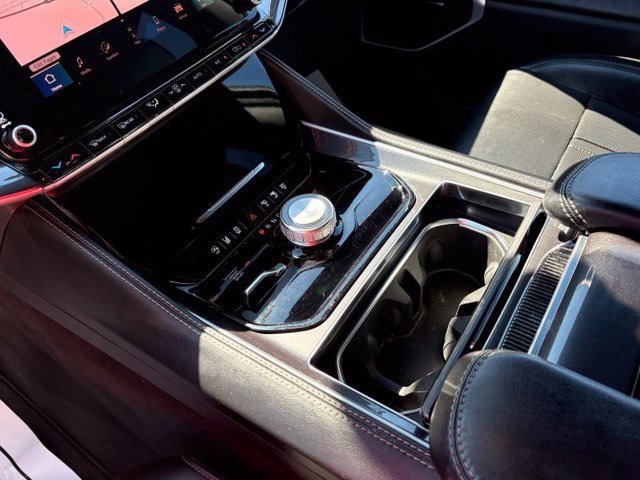 Used 2023 Jeep Wagoneer 4WD w/ Convenience Group I image 19