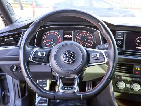 Used 2019 Volkswagen Jetta GLI FWD image 39