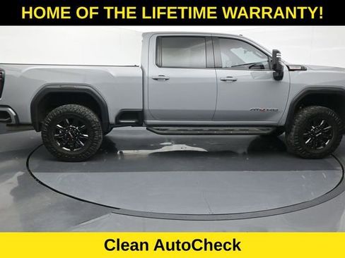 Used 2024 GMC Sierra 2500 AT4 w/ Technology Package AWD/4WD image 7