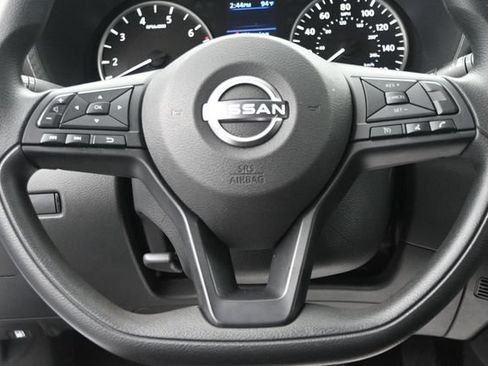Used 2025 Nissan Sentra S w/ Lighting Package FWD image 17