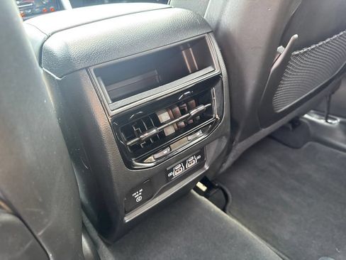 Used 2024 Jeep Grand Cherokee Altitude AWD/4WD image 31