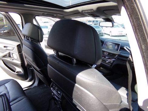 Used 2016 BMW X5 xDrive50i w/ Dynamic Handling Package image 25