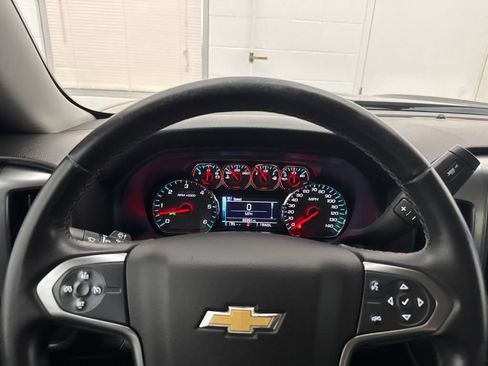 Used 2017 Chevrolet Silverado 1500 LT w/ Midnight Edition AWD/4WD image 12