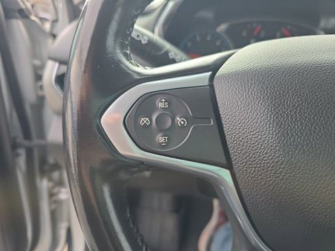 Used 2021 Chevrolet Traverse LT w/ LPO, Blackout Package image 28