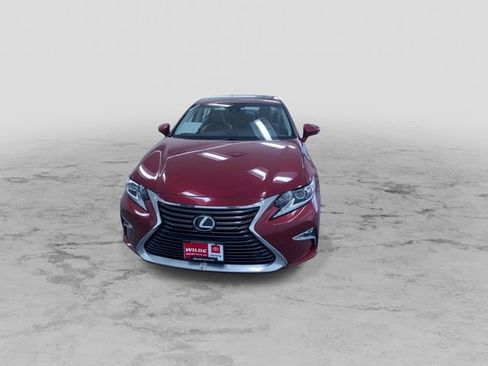 Used 2017 Lexus ES 350 image 4