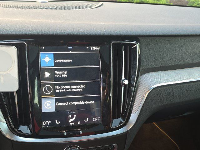 Used 2019 Volvo S60 T5 R-Design FWD image 5