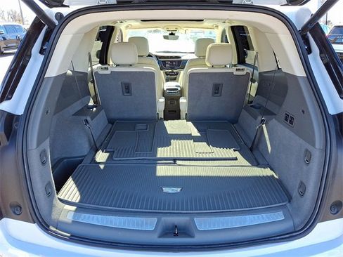 Used 2020 Cadillac XT6 Premium Luxury image 29