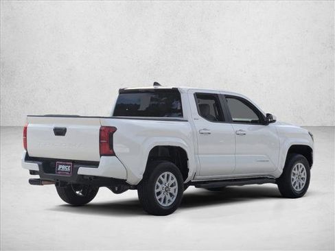 Used 2024 Toyota Tacoma SR5 image 5